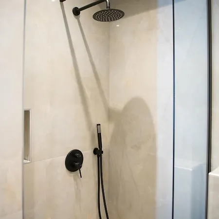 Navarino Lux Thessalonique