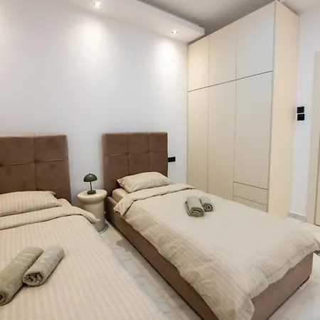 Appartement Navarino Lux *