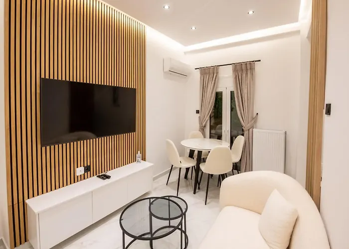 Апартаменты Navarino Lux *